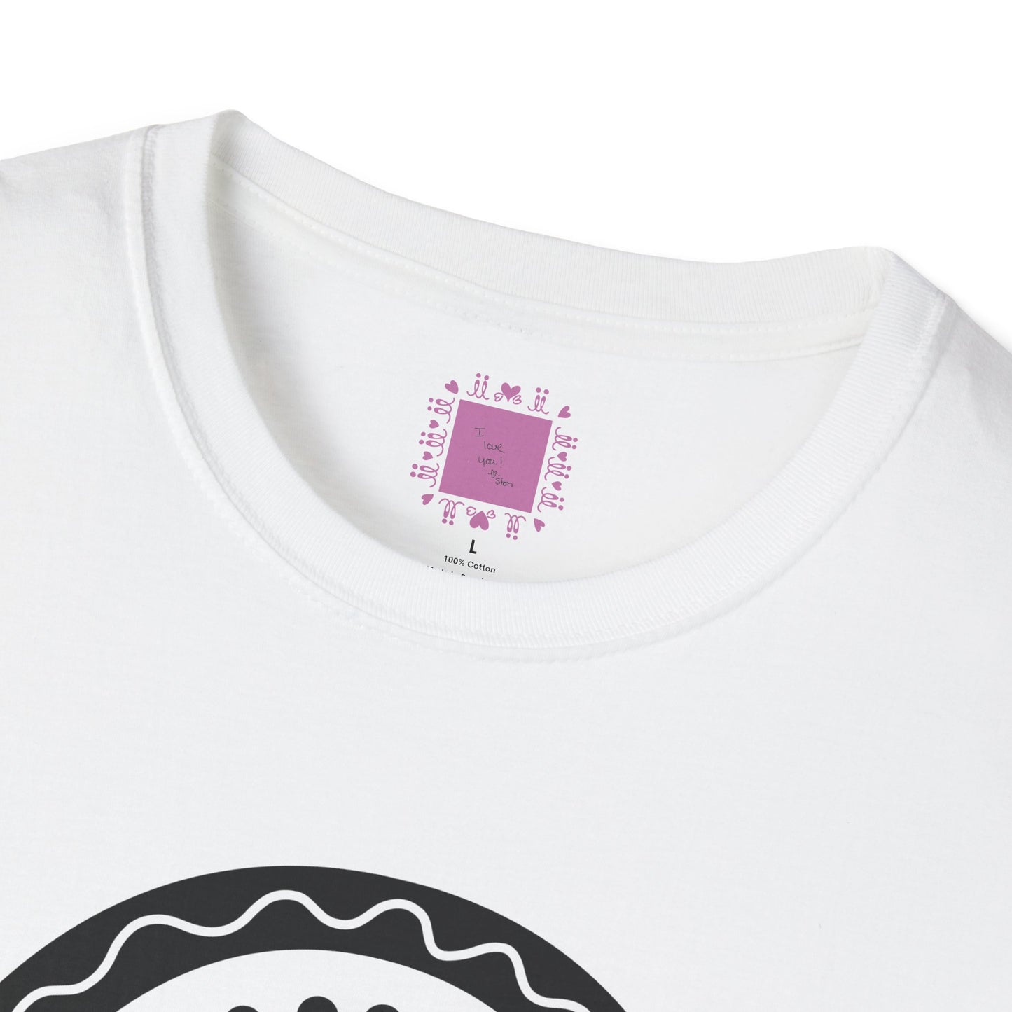 Mama Hands & Heart Full | Love Loud Tee